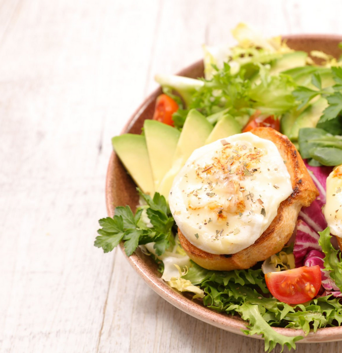 Salade au chèvre chaud